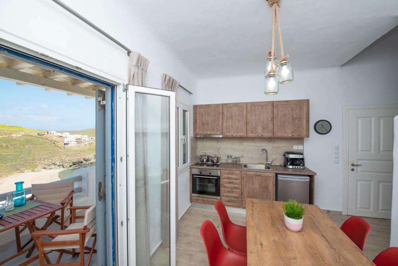 Superior Beachfront Apartment 1 With View To The Aegean Sea Panormos  Eksteriør billede